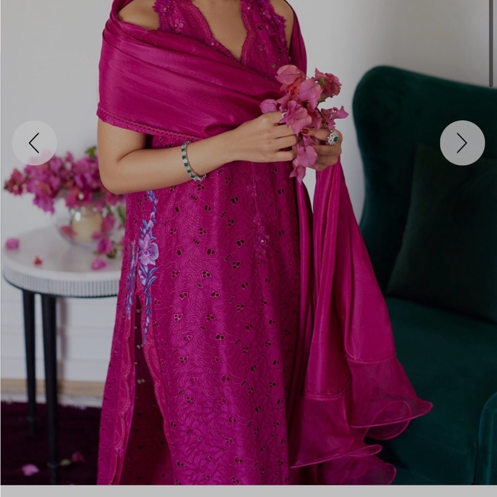 Farah Talib Aziz FTA Clariene Hot Pink embroidered shirt silk Dupatta trousers
